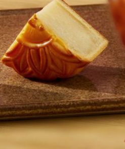 Bánh trung thu Givral hạt sen không trứng (bánh chay)