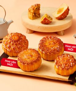 Bánh trung thu Givral nhân thập cẩm gà quay