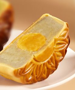 Bánh trung thu Givral nhân khoai môn